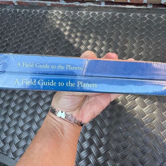 A Field Guide to the Planets Course Guidebook and DVD - Picture 4 of 4